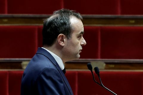 Lecornu im Parlament