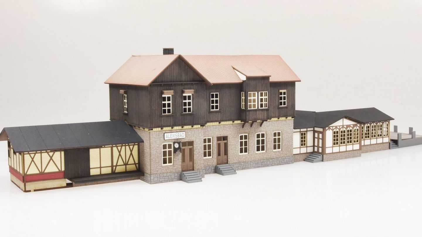 Den Bahnhof Alexisbad gibt es auch als Modell. Foto: Thomas Ermels/Modellbahnwerkstatt in Wuppertal/dpa