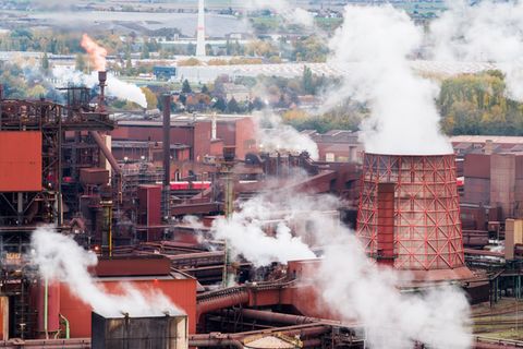 Starker Rückgang der Rohstahlproduktion 2025: Die Stahlindustrie spricht vom vierten Krisenjahr in Folge. (Symbolbild) Foto: Jul