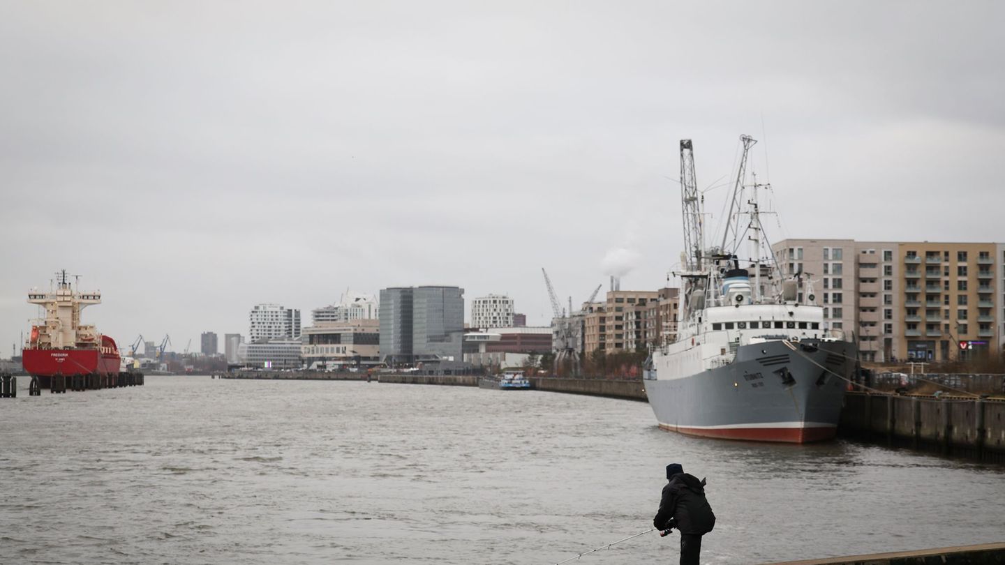 Nach sonnigen Tagen wird es im Norden vermehrt bewölkt. (Symbolblild) Foto: Christian Charisius/dpa
