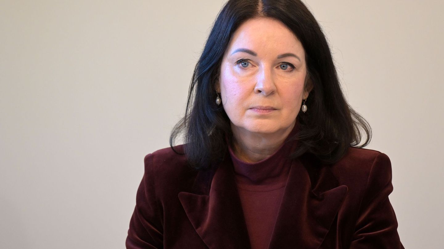 Brandenburgs Gesundheitsministerin Britta Müller (parteilos) setzt sich für die Krankschreibung am Telefon ein (Archivbild). Fot