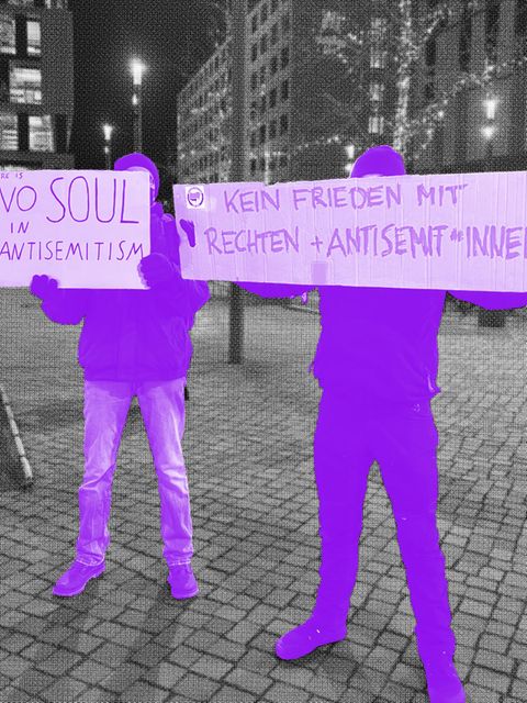 Konzert in Berlin: Proteste gegen Xavier Naidoo: "Ihr rennt hier hin, als wäre nichts gewesen"