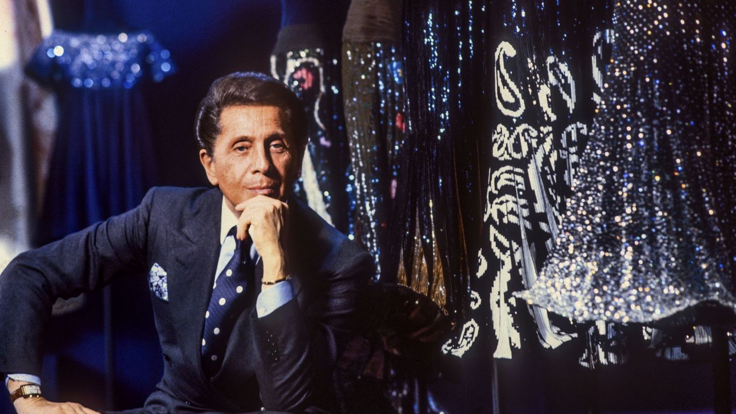 Valentino - hier auf einem Bild 1991 - starb am Montag mit 93 Jahren. (Archivbild) Foto: Enrica Scalfari/AGF via ZUMA Press/dpa