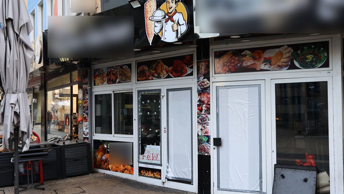 Erste Schäden waren am Morgen bereits behoben. Foto: Alex Talash/dpa