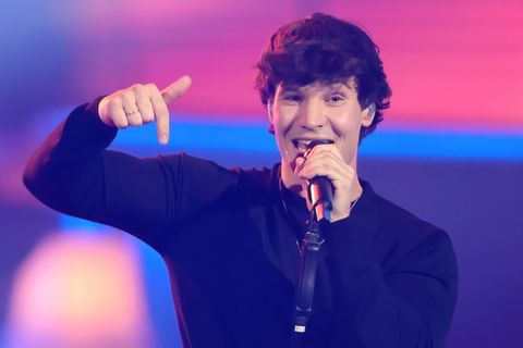 Seinen Ring trägt er schon länger, jetzt hat Wincent Weiss seine Hochzeit bestätigt.