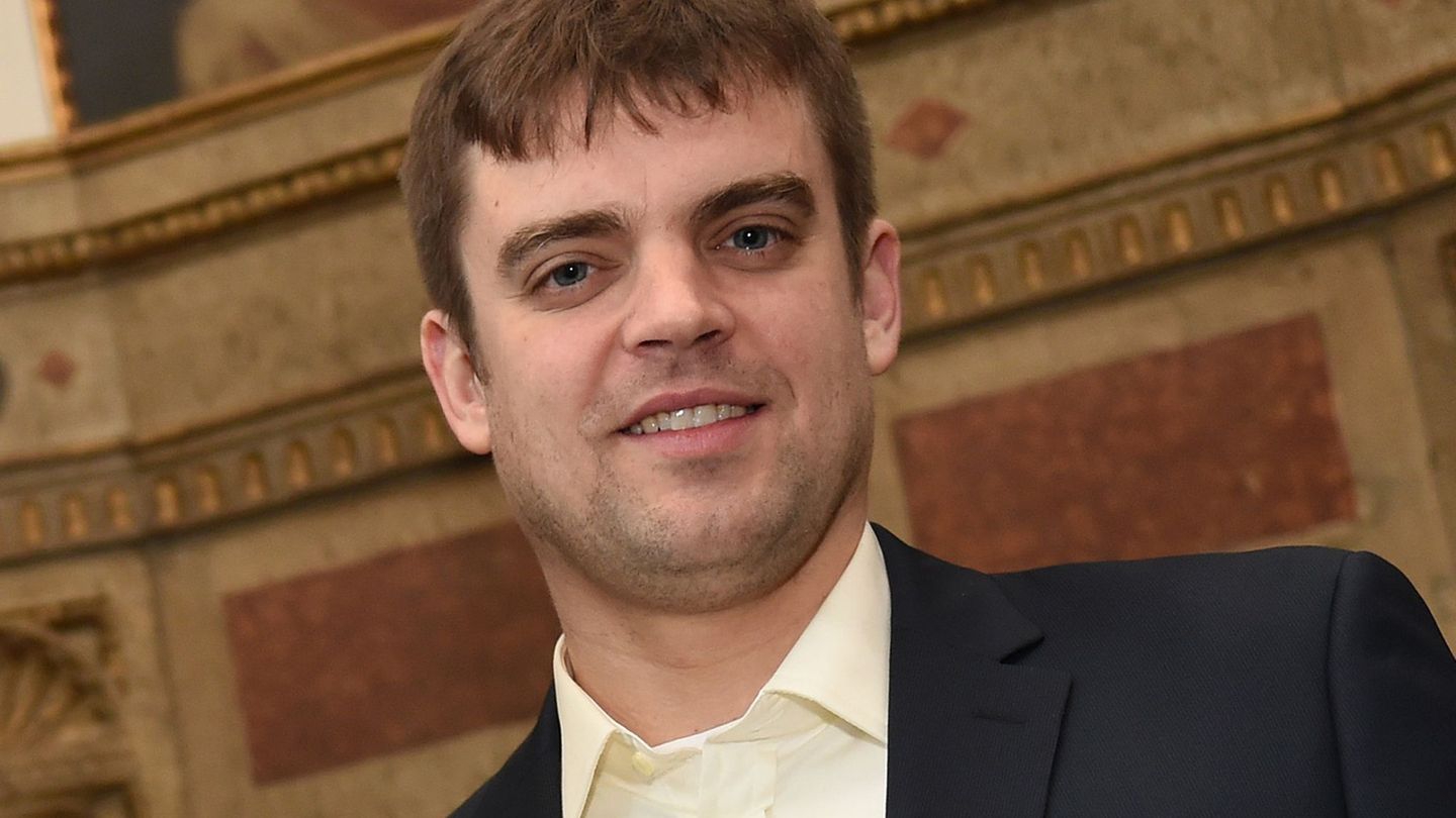 Das literarische Werk von Matthias Nawrat umfasst mehrere Romane, Essays und einen Gedichtband. (Archivbild) Foto: Carmen Jasper