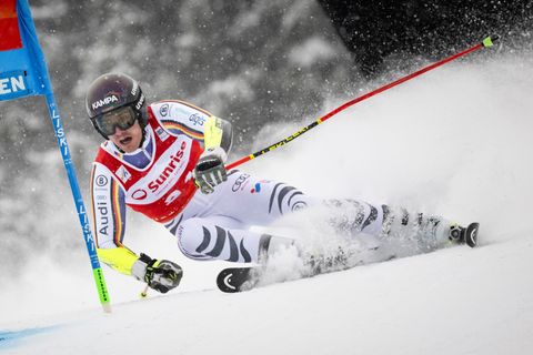 Kommt als Nachrücker doch noch zu Olympia: Skirennfahrer Anton Grammel. (Archivbild) Foto: Anthony Anex/KEYSTONE/dpa