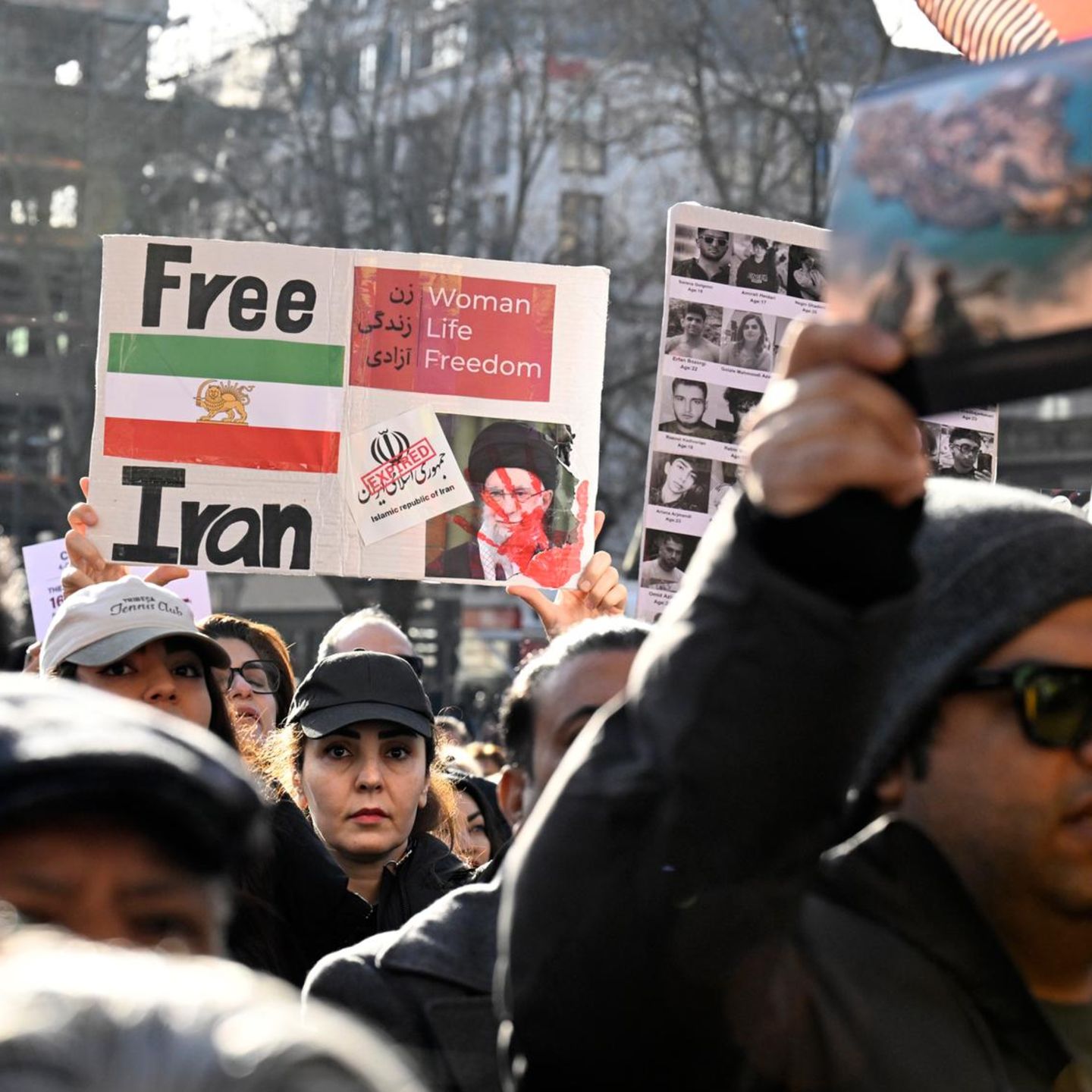 Proteste zu Iran in Köln