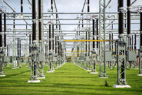 Tennet und die Jade Hochschule untersuchen, wie etwa Drohnen bei der Wartung und Reparatur von Stromnetzen und Umspannwerken hel