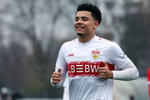 Gabriel Zarrella bleibt dem VfB erhalten.