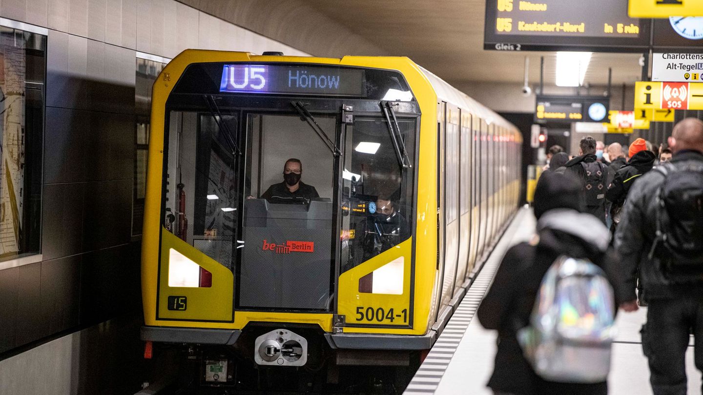 Die U-Bahnlinie U5 ist bisher vom restlichen U-Bahnnetz getrennt. Mit dem Neubau des Waisentunnels soll sich das ändern. (Archiv