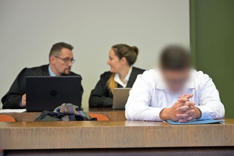 Der 34-Jährige ist wegen versuchten Mordes angeklagt. Foto: Malin Wunderlich/dpa