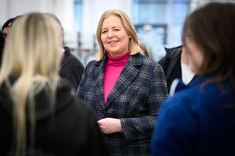 "Es dürfen nicht die falschen abgeschoben werden", warnt die Arbeitsministerin. Foto: Bernd von Jutrczenka/dpa