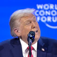 Donald Trump gab sich in Davos für seine Verhältnisse fast zahm, findet unsere Autorin