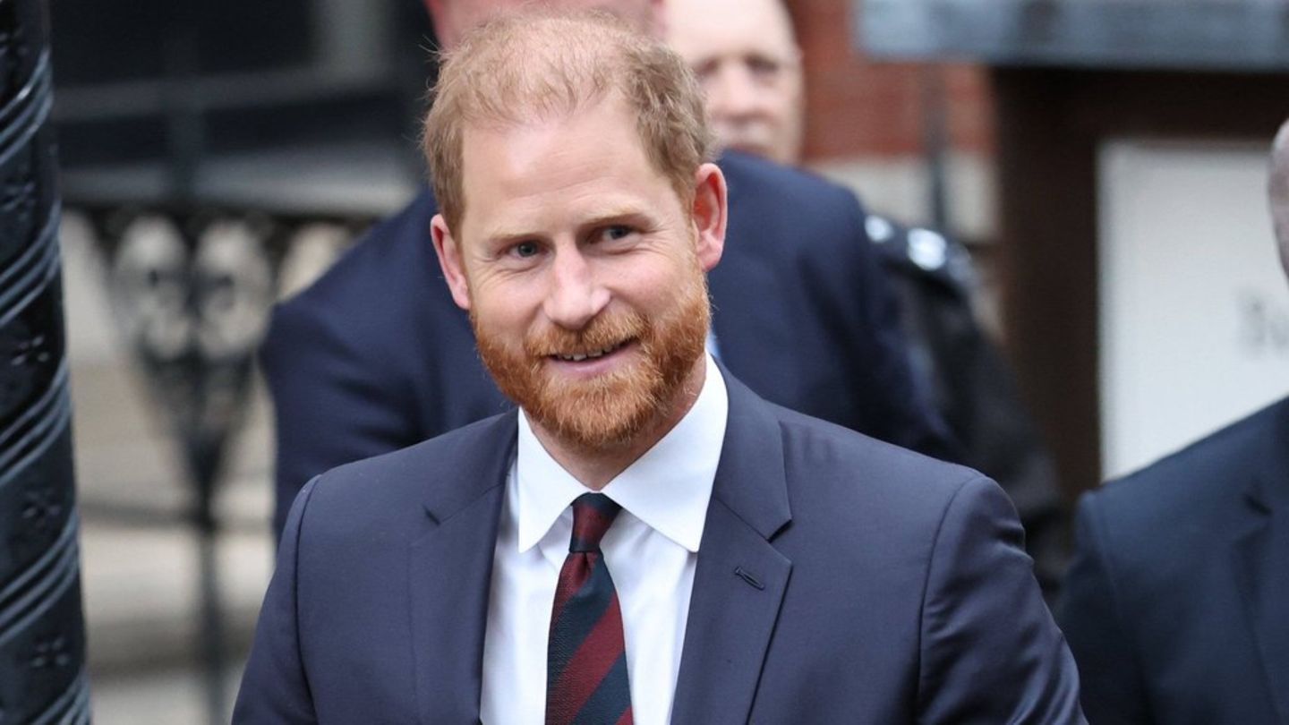 Prinz Harry beim Verlassen des Gerichtsgebäudes am Mittwoch.