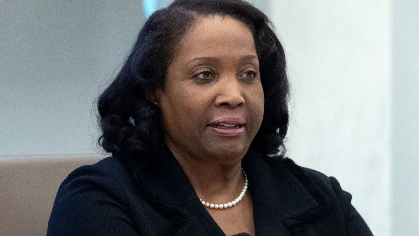 US-Präsident Trump will Fed-Vorstandsmitglied Cook angeblich wegen Hypothekenbetrugs loswerden. (Archivbild) Foto: Mark Schiefel