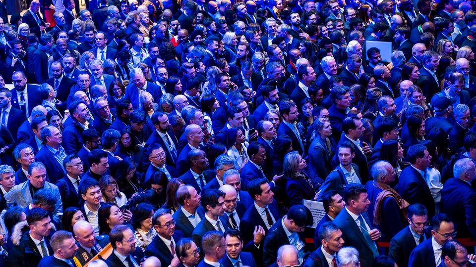 Riesiger Andrang in Davos: Vor Donald Trumps Rede wollten alle in den Kongresssaal