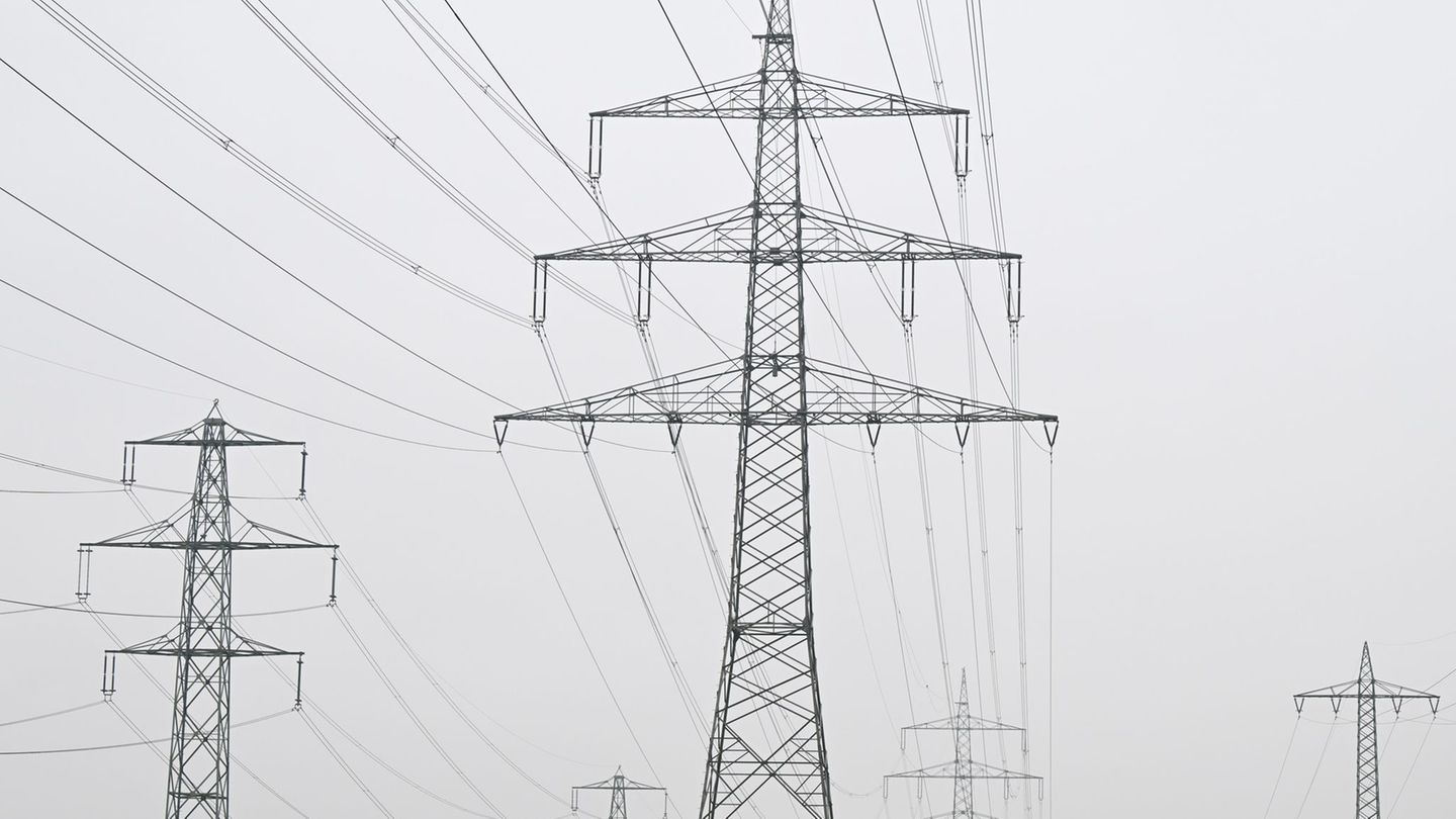 Hessens Netzbetreiber setzen auf schnelle Reaktion, um Stromausfälle so kurz wie möglich zu halten. (Symbolbild) Foto: Bernd Wei