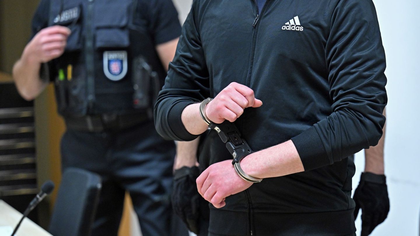 In Jena stehen derzeit drei weitere mutmaßliche Anhänger der Gruppe vor Gericht. (Archivbild) Foto: Martin Schutt/dpa