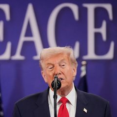 Präsident Donald Trump spricht im Oktober 2025 während einer Unterzeichnungszeremonie am Rande des Asean-Gipfels