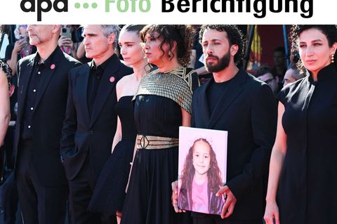 Das Dokudrama gewann beim Filmfest Venedig den Großen Preis der Jury und erhielt am Ende die längsten stehenden Ovationen des Fe