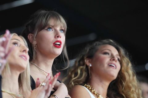 Taylor Swift und Blake Lively beim Superbowl im Jahr 2024