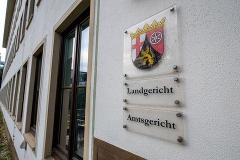 Das Landgericht hat über die Klage eines Corona-Impfopfers entschieden. (Archivbild) Foto: Harald Tittel/dpa