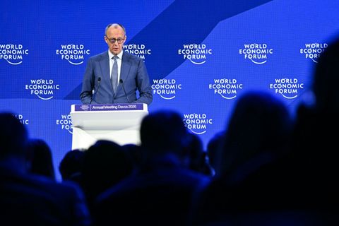 Bundeskanzler Friedrich Merz bei seiner Rede in Davos