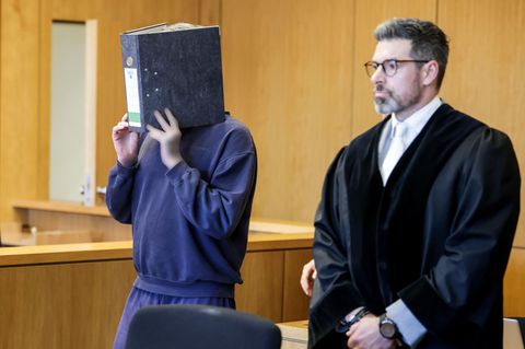 Der Pfleger im November im Saal des Aachener Landgerichts