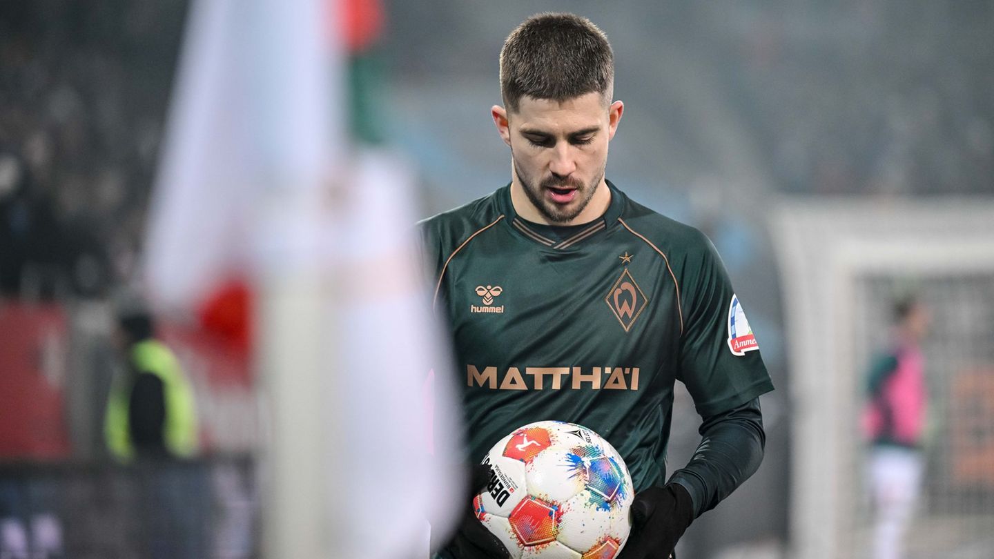 Werder-Profi Romano Schmid. Foto: Harry Langer/dpa