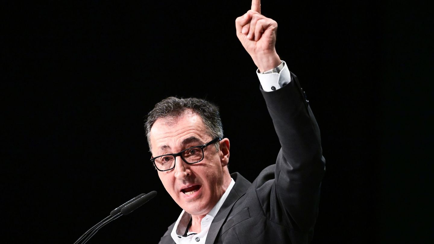 Der baden-württembergische Spitzenkandidat Cem Özdemir reagierte verschnupft. Foto: Bernd Weißbrod/dpa