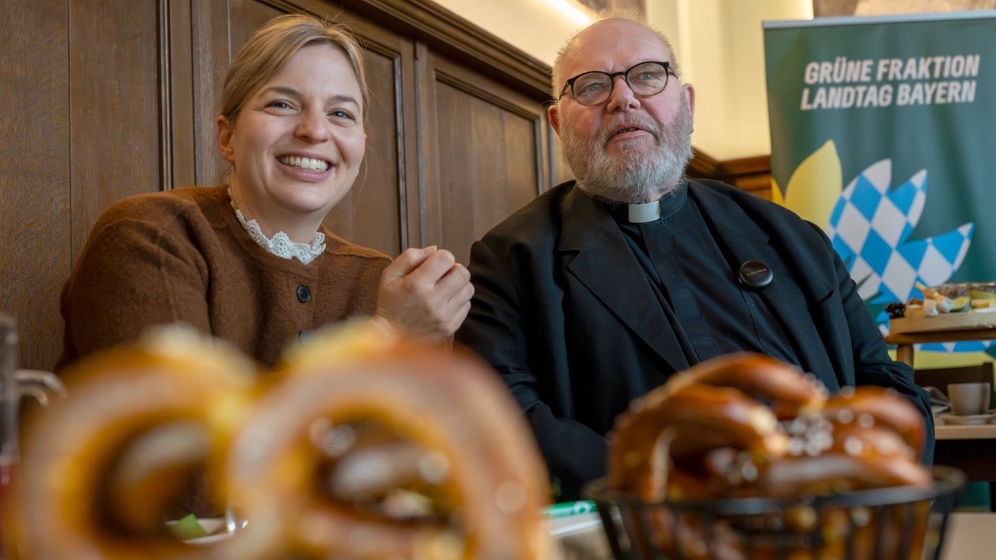 Klausur-Gr-ne-fordern-Notfallrucksack-f-r-alle-Haushalte-in-Bayern