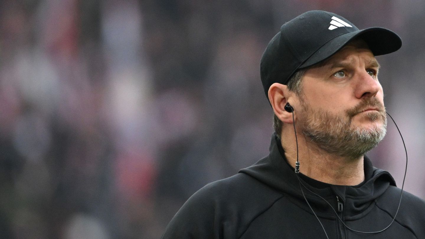 Baumgart hat kein Verständnis für die Kritik am BVB. (Archivbild) Foto: Marijan Murat/dpa