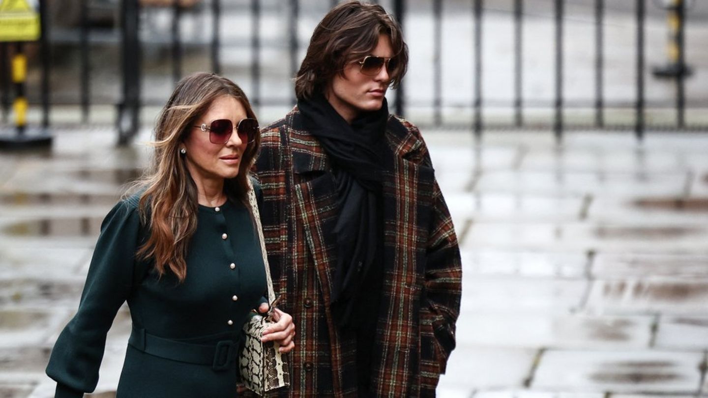Die britische Schauspielerin Elizabeth "Liz" Hurley kam in Begleitung von Sohn Damian zum High Court in London.