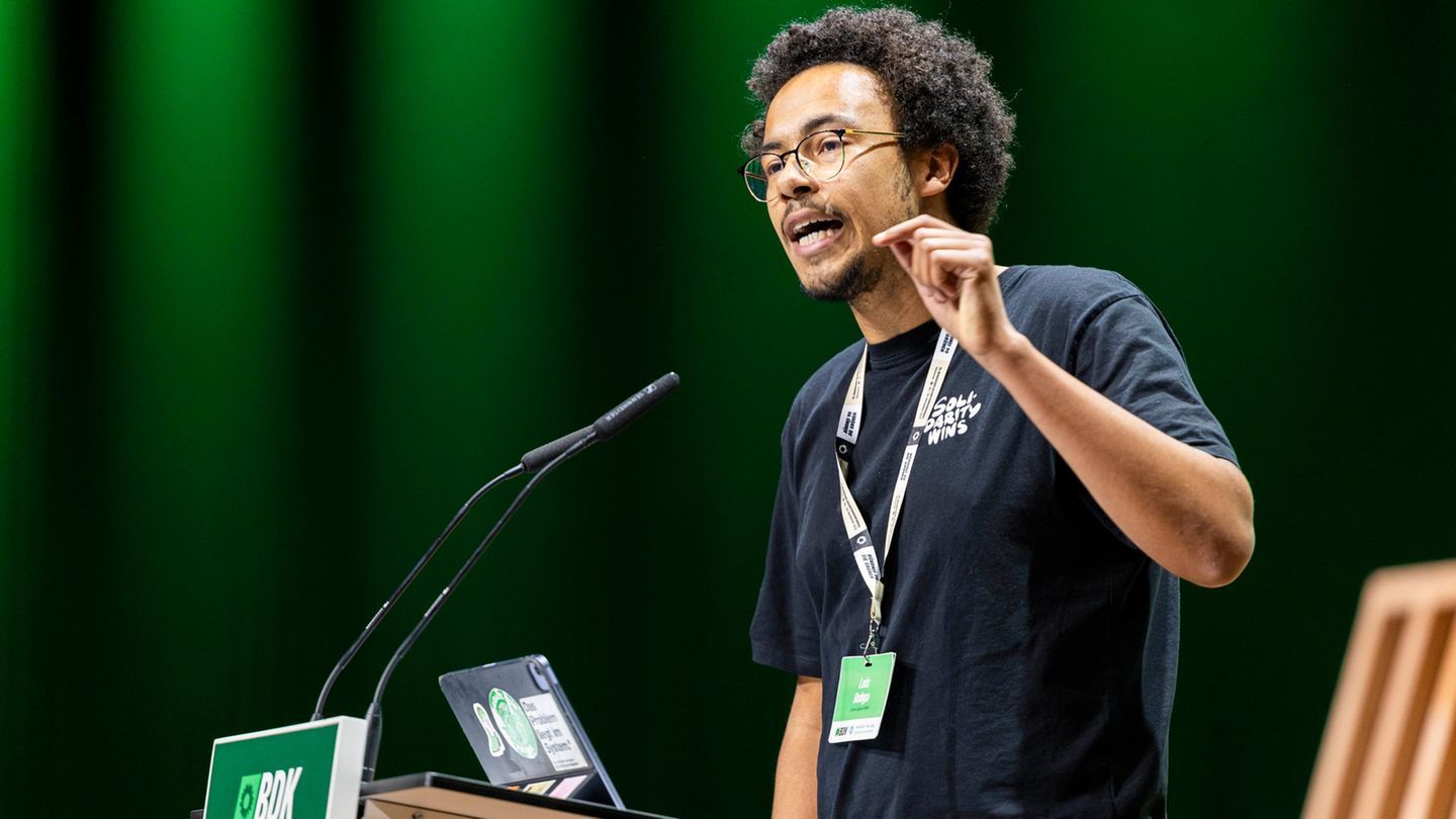 Der Grüne-Jugend-Chef Luis Bobga sorgte mit einer Beschimpfung des bayerischen Ministerpräsidenten Markus Söder für Rücktrittsfo