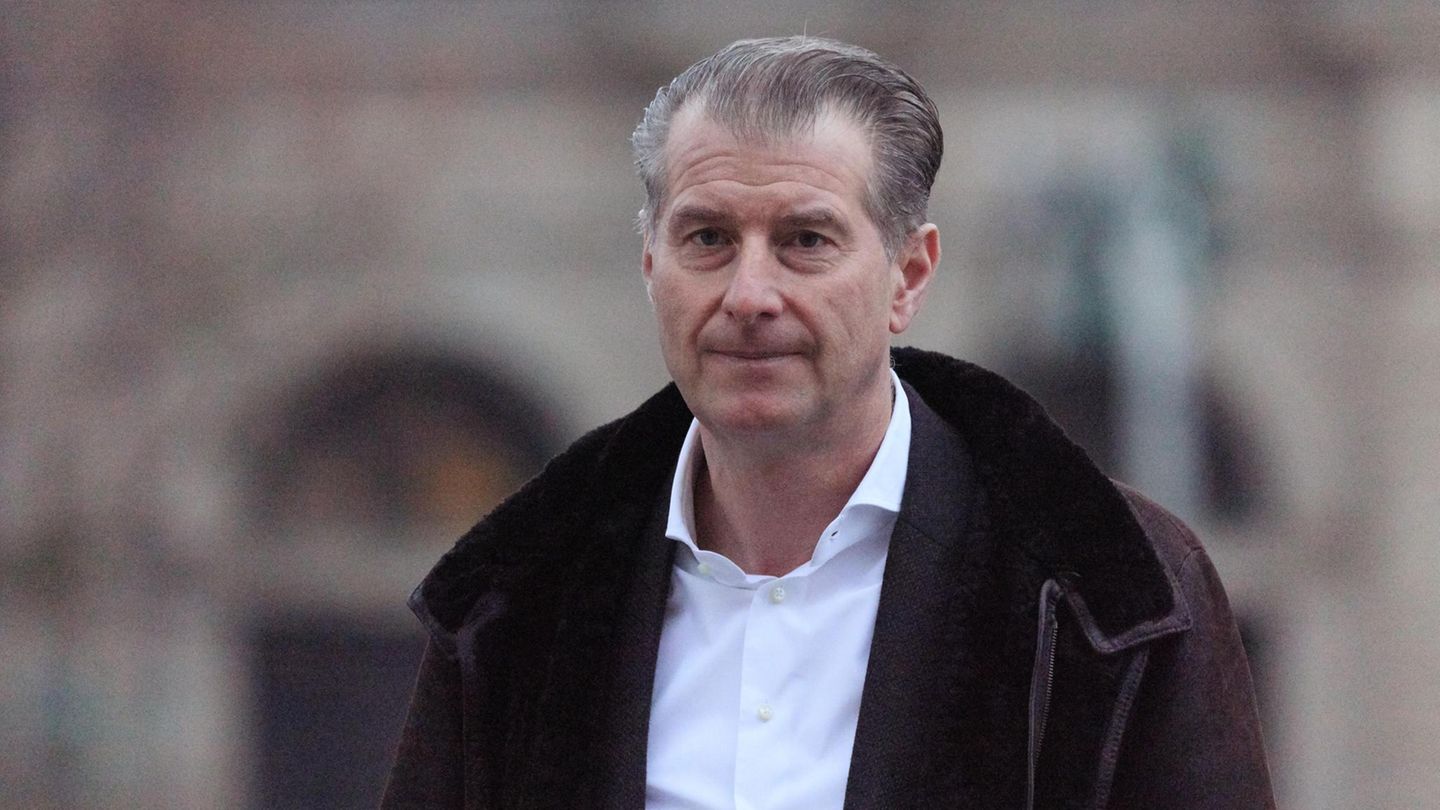 Stephan Hensel, Ex-Mann von Christina Block, auf dem Weg zum Landgericht Hamburg