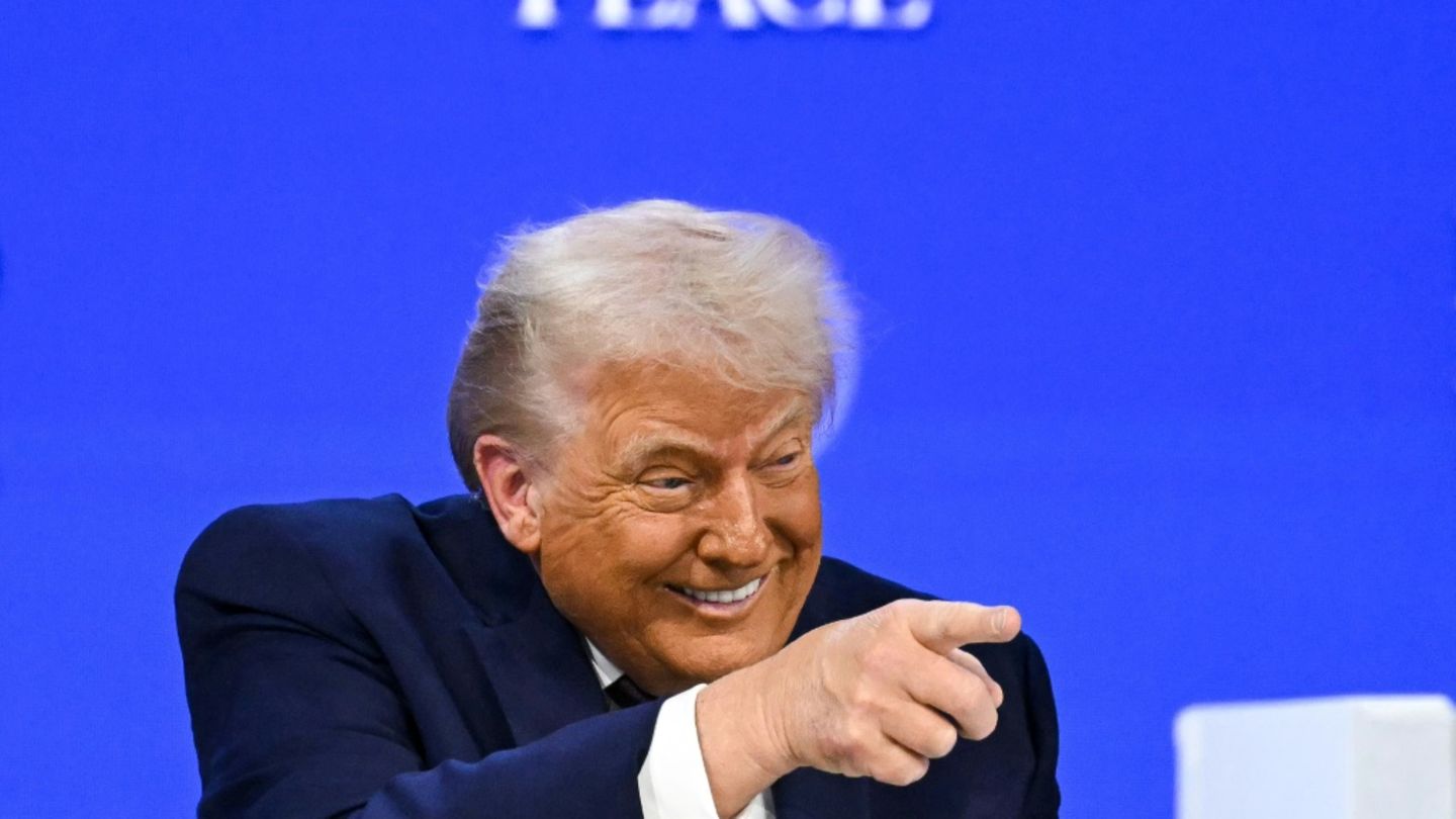 Trump bei der Gründung seines "Friedensrates"