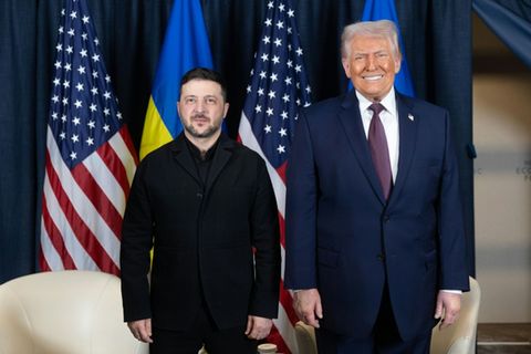 Wolodymyr Selenskyj (l.) und Donald Trump