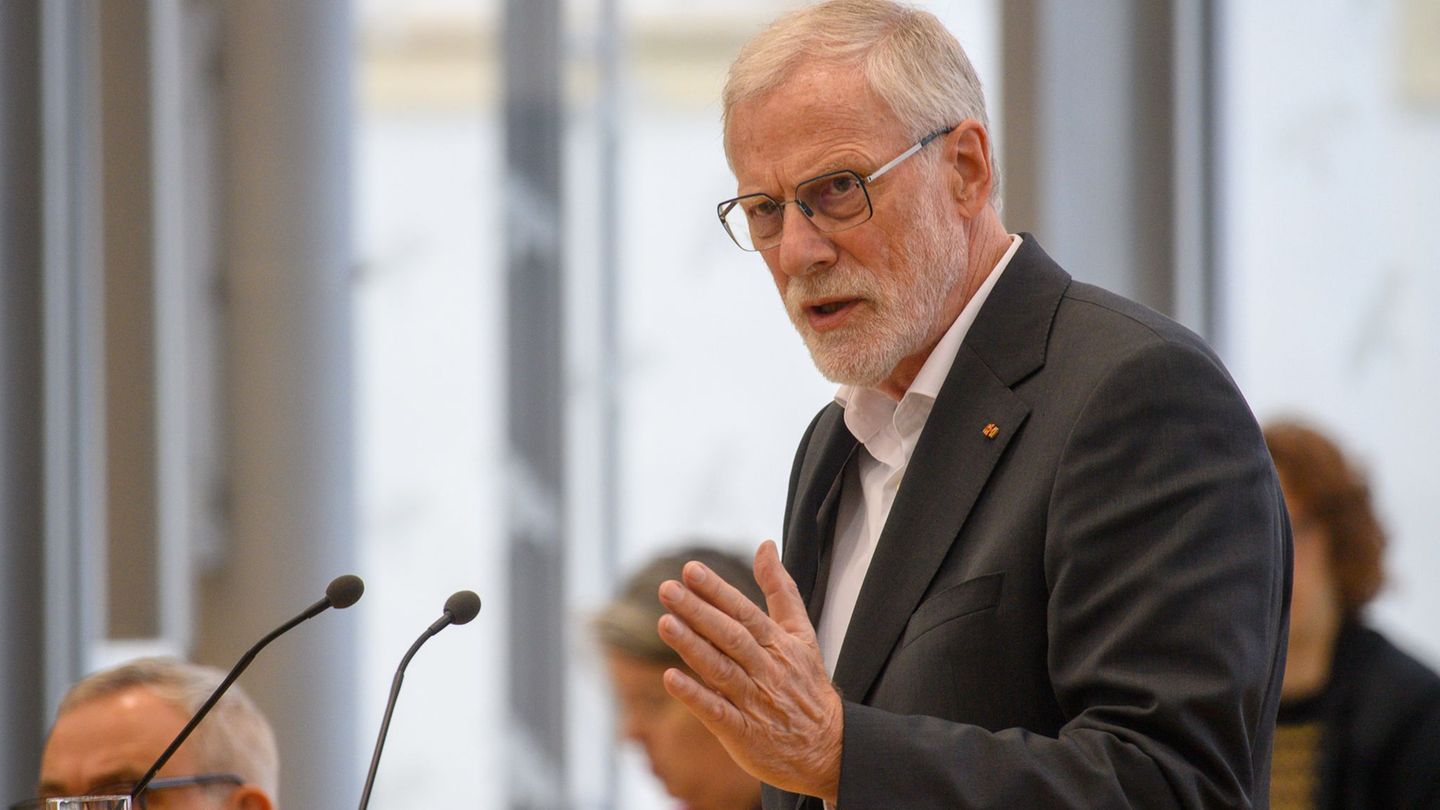 Rainer Robra betont die Bedeutug des Films "In die Sonne schauen", auch wenn er nicht für die Oscars ins Rennen geht. Foto: Klau