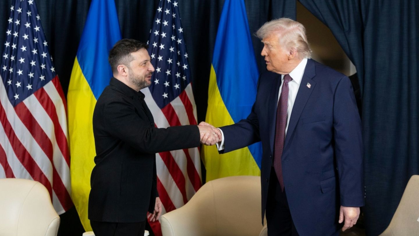 Selenskyj (li.) und Trump in Davos