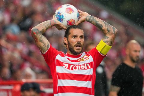 Der Österreicher bleibt den Eisernen treu. (Archivbild) Foto: Soeren Stache/dpa