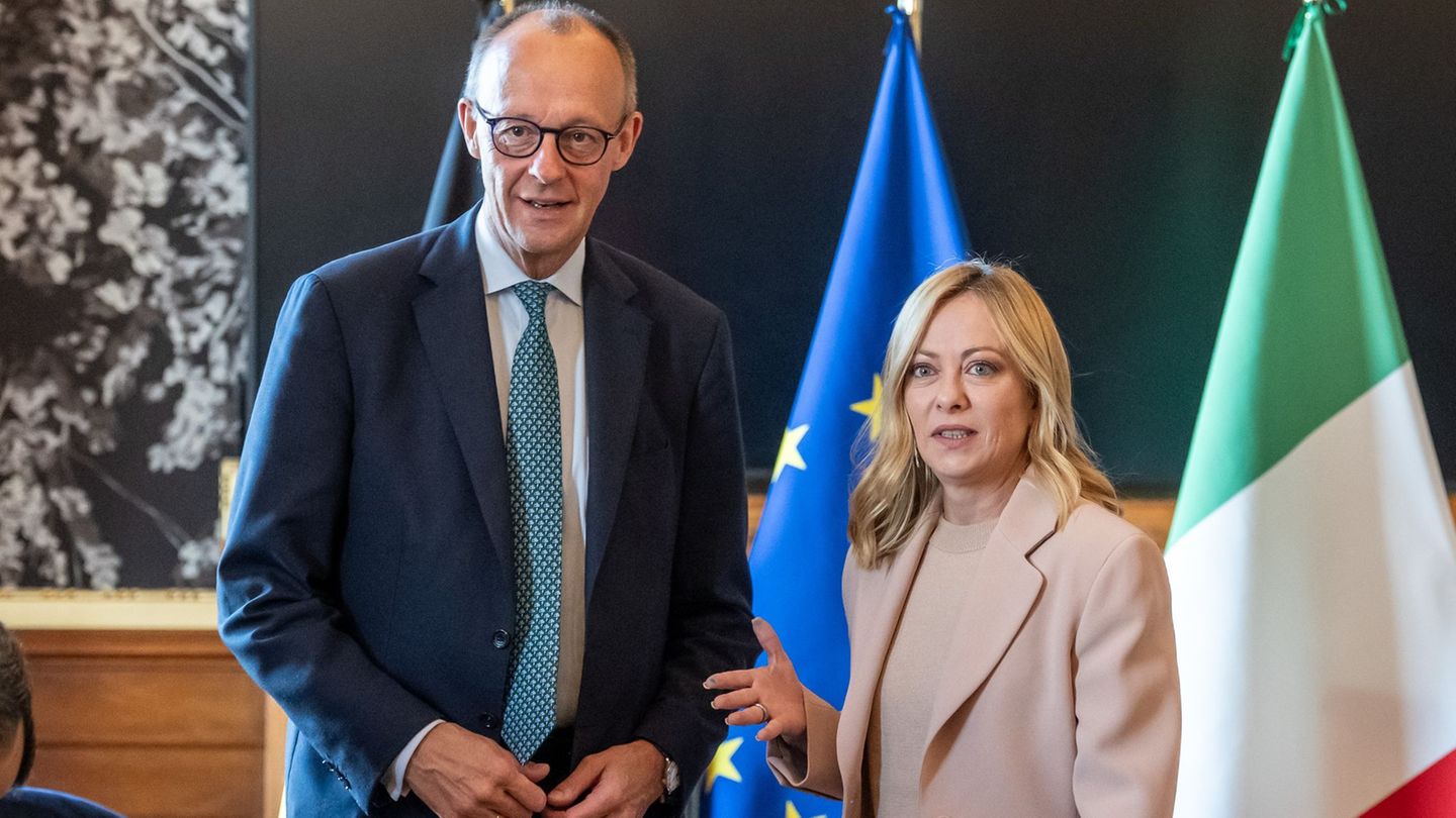 Bundeskanzler Friedrich Merz (links) und Italiens Ministerpräsidentin Giorgia Meloni treffen sich zu Regierungskonsultationen in