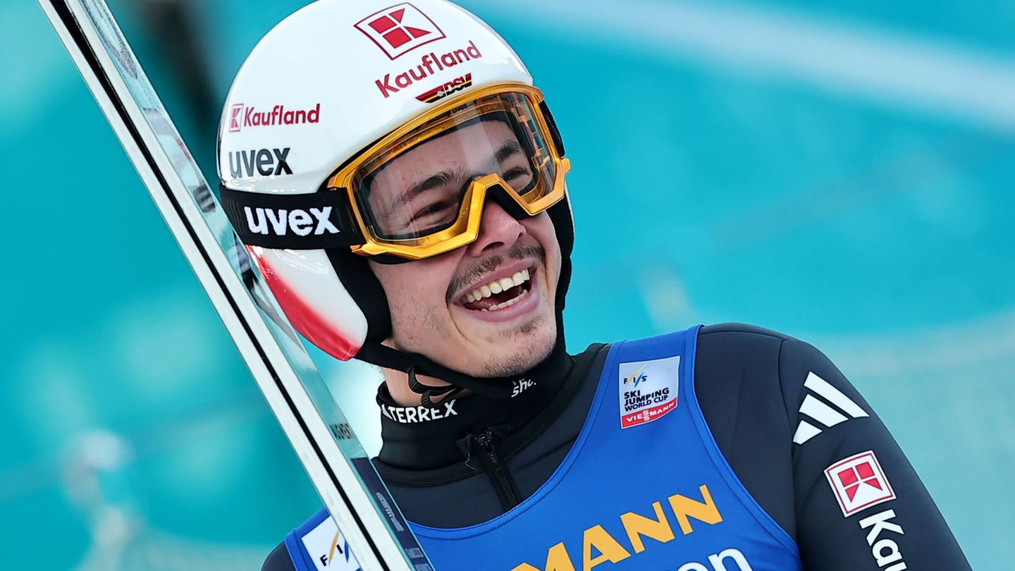 Hat wieder Spaß beim Fliegen: Philipp Raimund. (Archivbild) Foto: Daniel Karmann/dpa