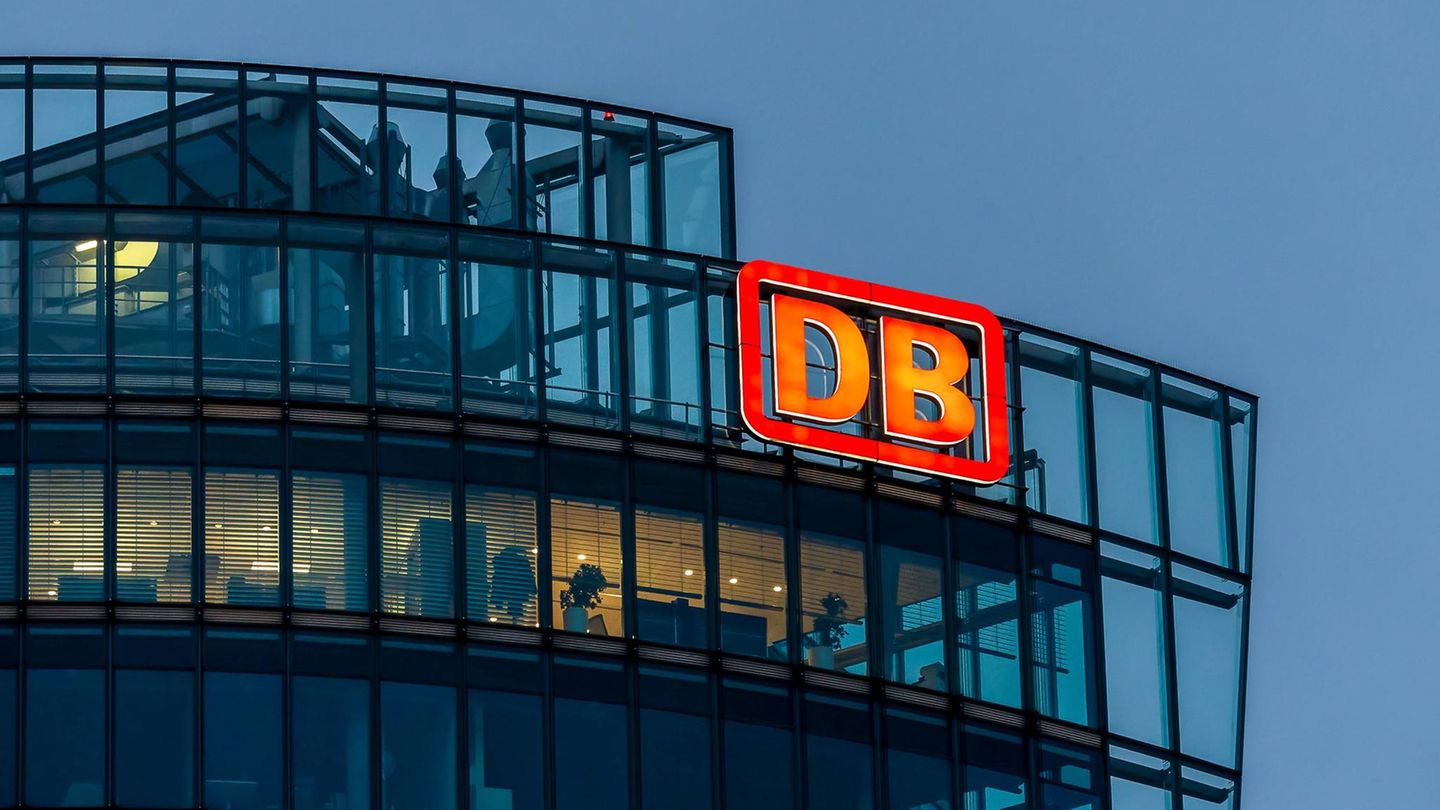 Die Vorstandsetage in Zentrale der Deutschen Bahn AG in Berlin