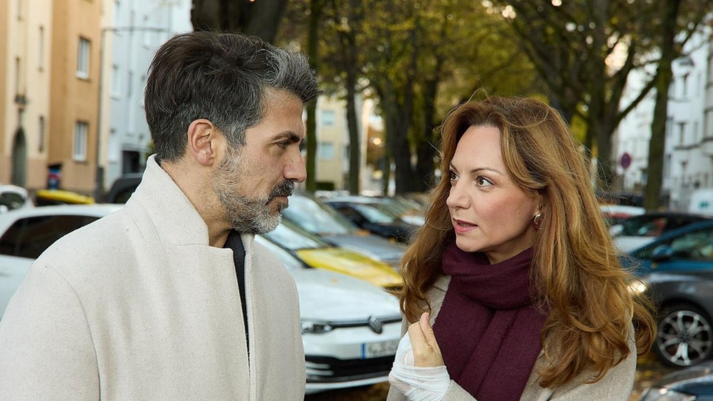 "Unter uns": Dana (r.) versucht betont beiläufig, Unfrieden zwischen Ute und Ferhat (l.) zu säen.