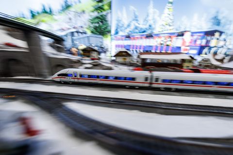 Simba Dickie schnappt sich einen Konkurrenten in den USA. (Archivbild) Foto: Daniel Karmann/dpa