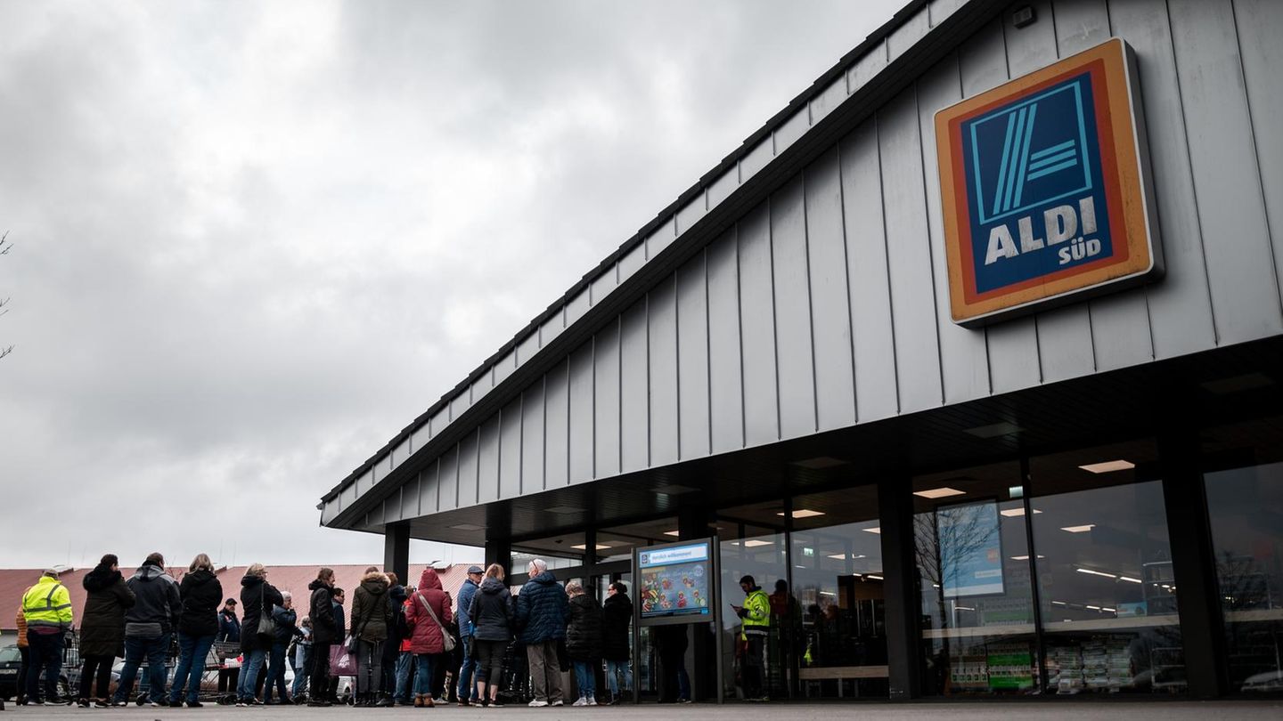 Lebensmitteldiscounter: Aldi Süd streicht Hunderte Stellen in Deutschlandzentrale