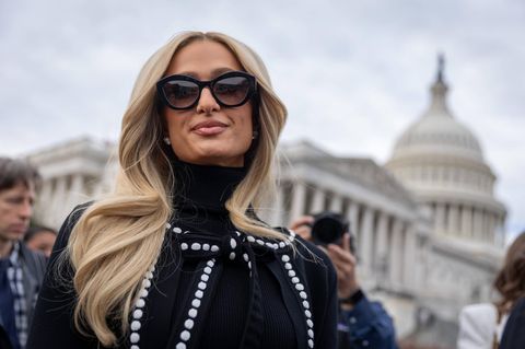 Paris Hilton vor dem Kapitol in Washington