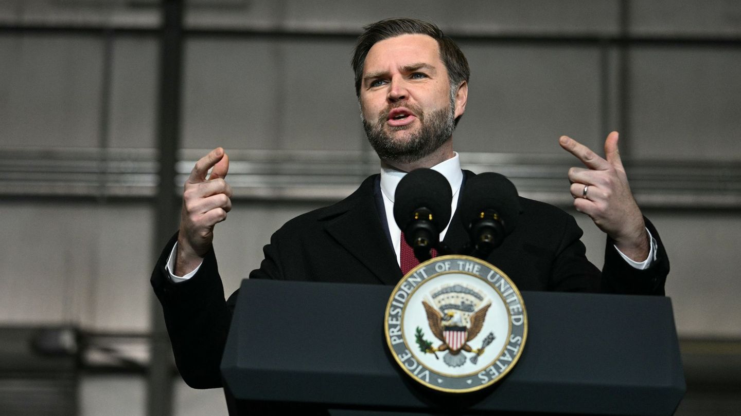 Vance' Vergleich mit der US-Wirtschaft sorgt für Irritationen: "Die Titanic lässt sich nicht über Nacht wenden." Foto: Jim Watso