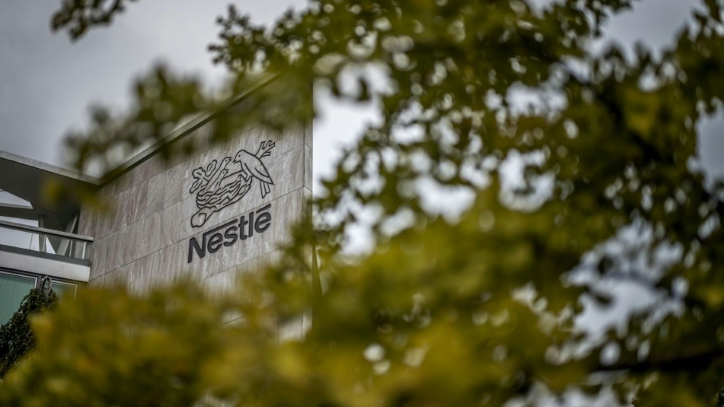 Logo von Nestlé